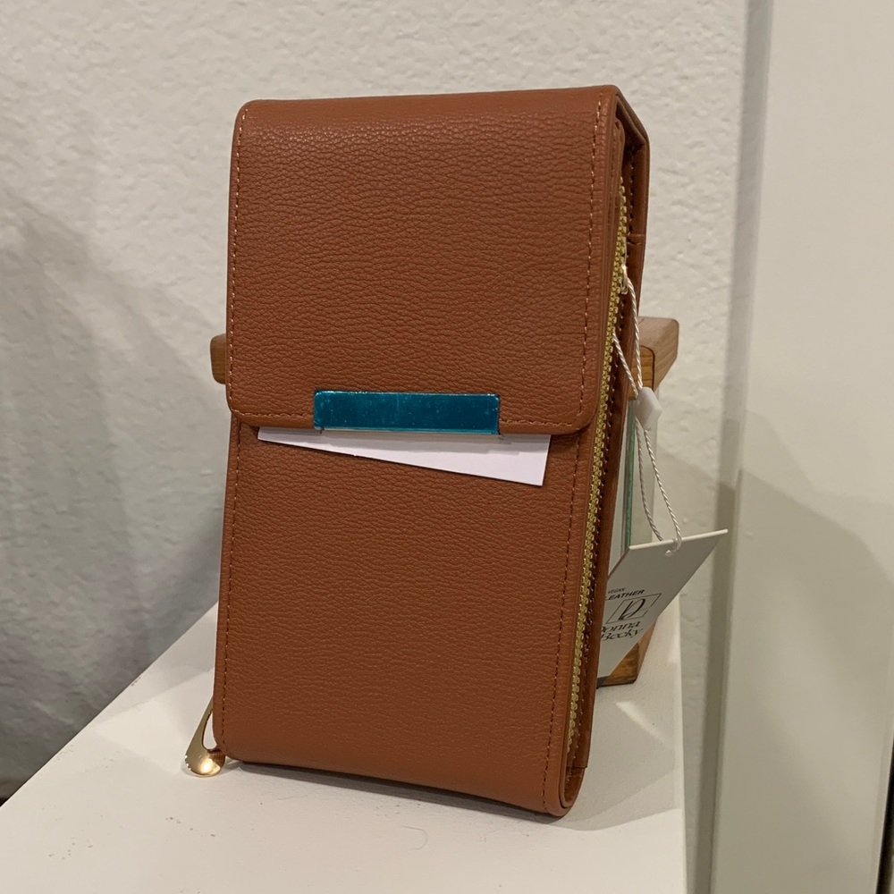 Chic Brown Crossbody Bag